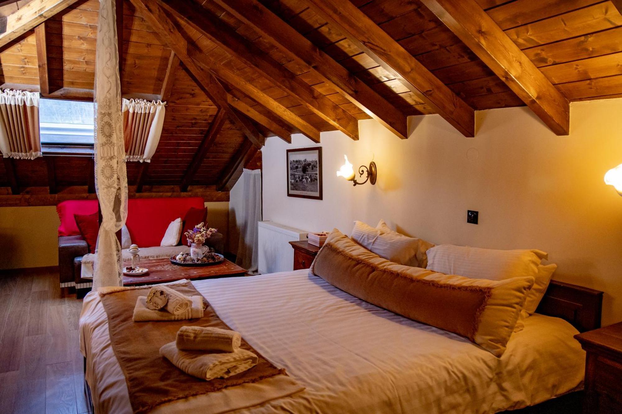 Arktouros Hotel Monodendri Buitenkant foto